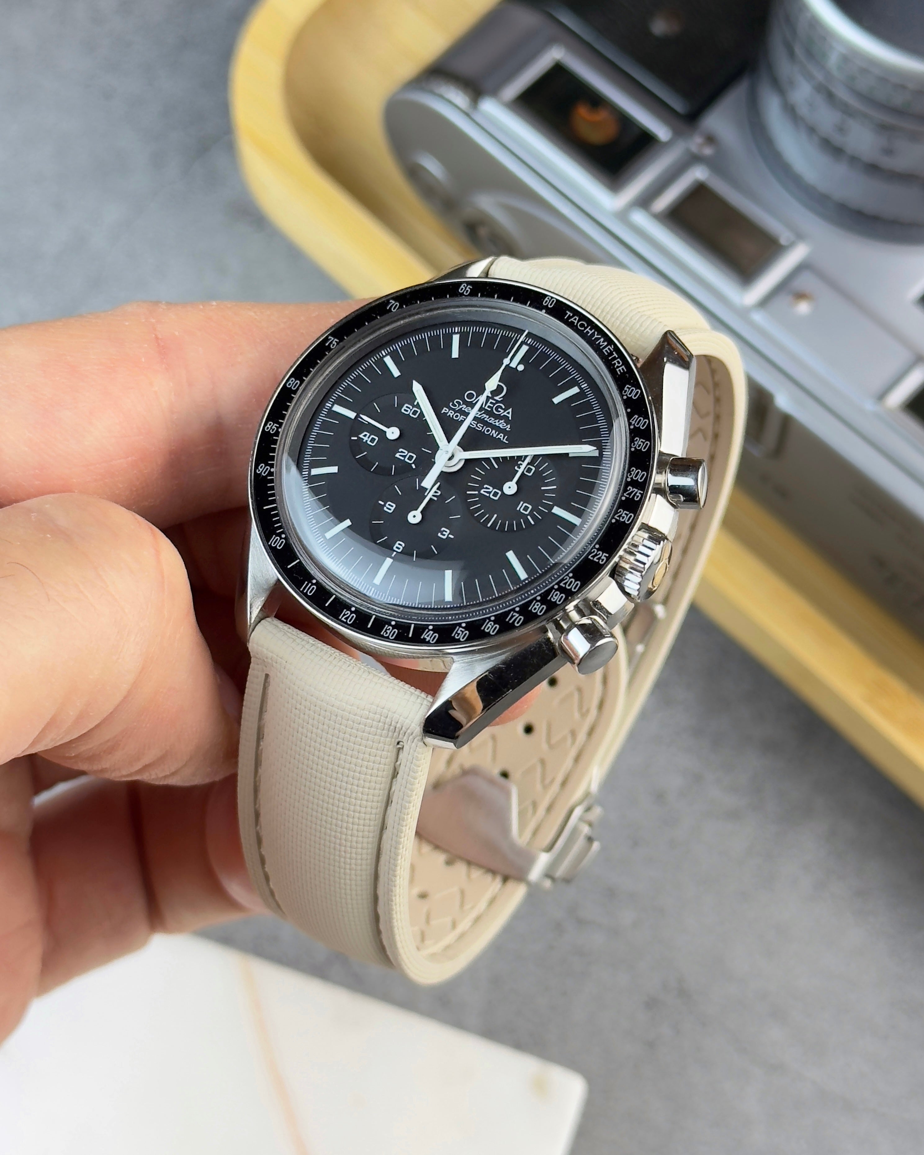 DEPLOY•FKM Premium Sailcloth Rubber Deployant Watch Strap-Beige